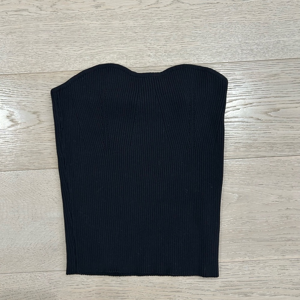 Elegant Black Strapless Top